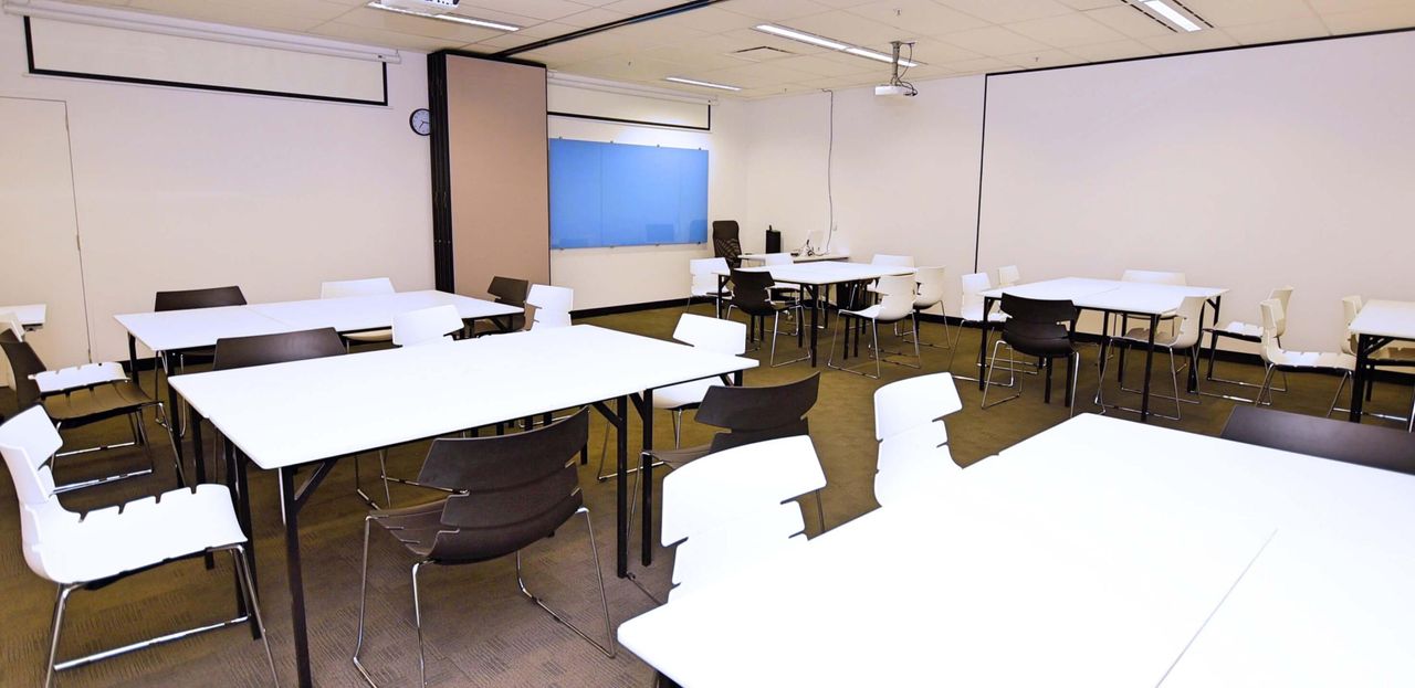 Melbourne  Klassenzimmer 45 Person Training or Workshop Space in Melbourne CBD image 1