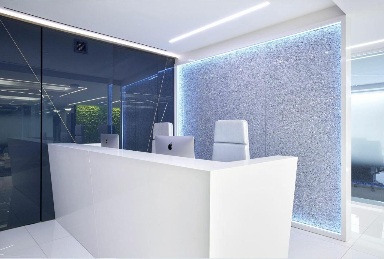 NYC  Boardroom Elegant Boardroom in a conducive environment image 4