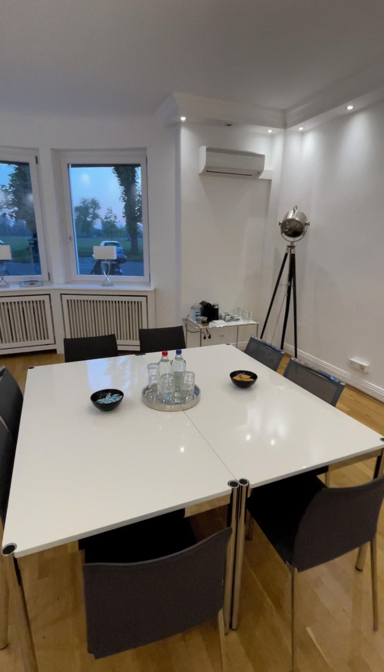 Düsseldorf  Tagungsraum EG Rhein Blick image 3