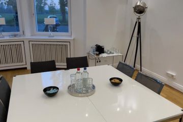 Düsseldorf  Tagungsraum Besprechungszimmer/ Konferenzraum image 2