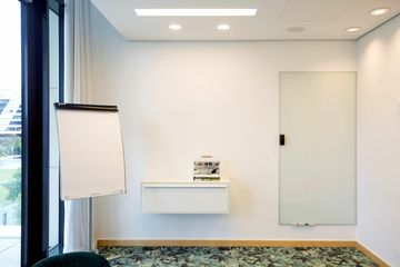 Berlin  Studio Arctic Fox image 1