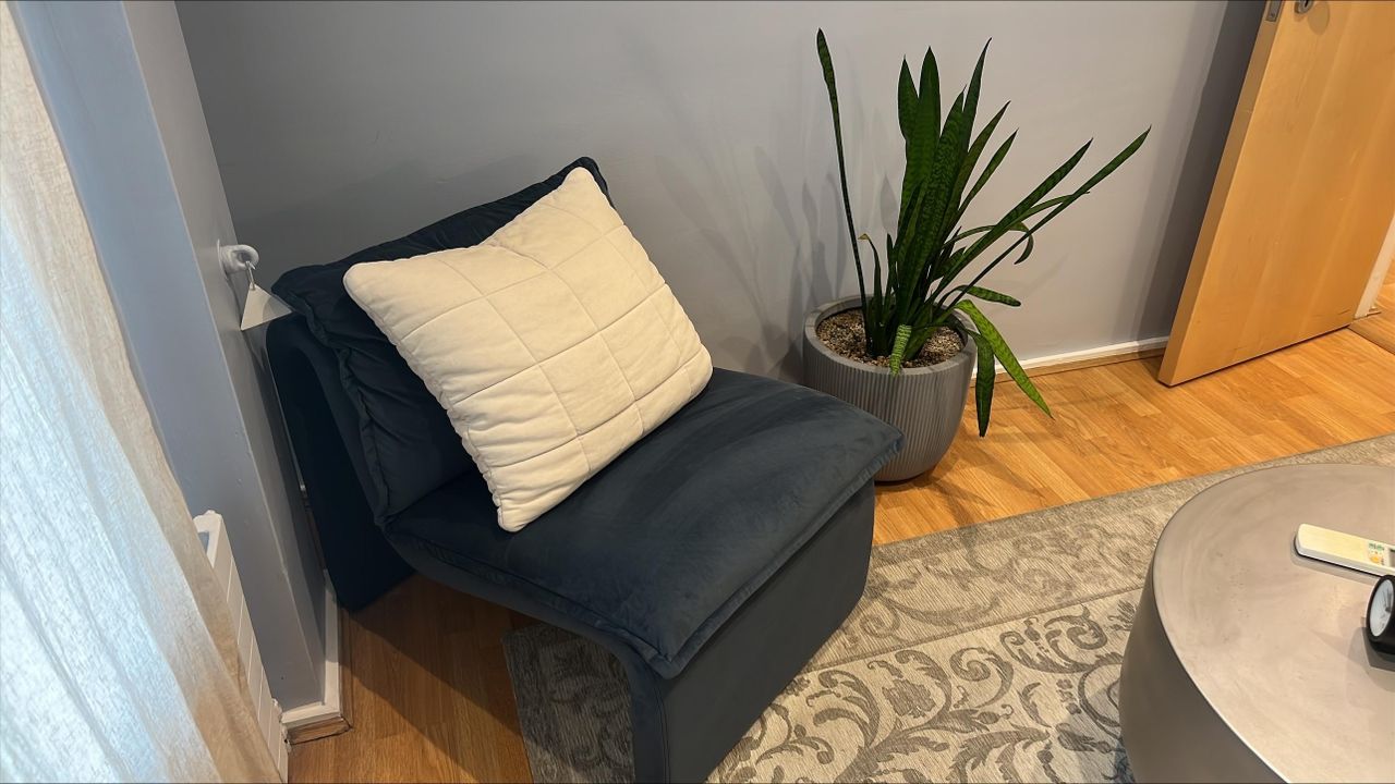 London  Consulting Room Azura Room image 0