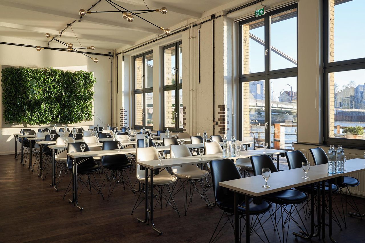 Berlin  Veranstaltungsraum ALVA Lounge image 2