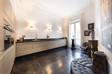 Paris training rooms Private residence Apartment image 34