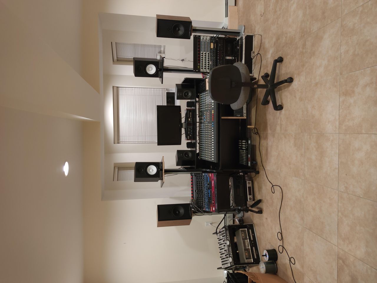 Rest van de wereld   Montclair Mansion - As Seen on Love & Hip Hop Season 10 image 44