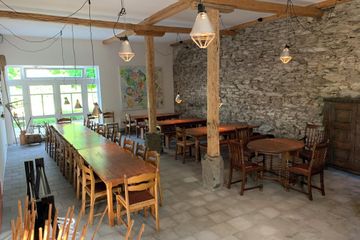 Rest of the World Unusual venue Entire Place image 5