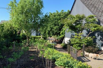 Rest of the World Unusual venue Entire Place image 16