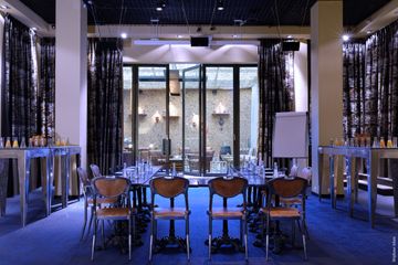 Paris corporate event spaces Meetingraum Grand Salon image 0