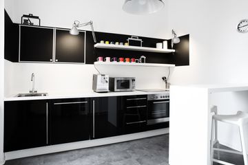 Rest der Welt Coworking Space coworx Meetingraum image 2