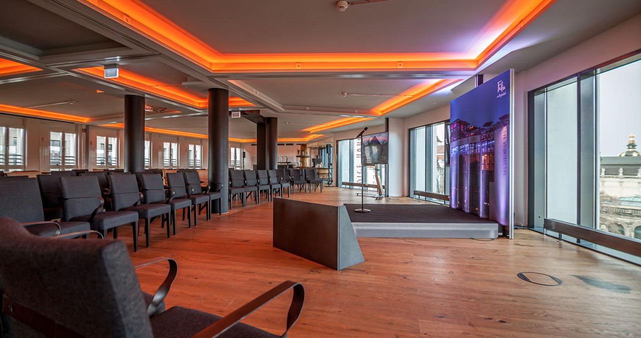Dresden Mobiles Arbeiten Bijzondere locatie Felix Club - Tagung und Events für bis zu 250 Personen image 12