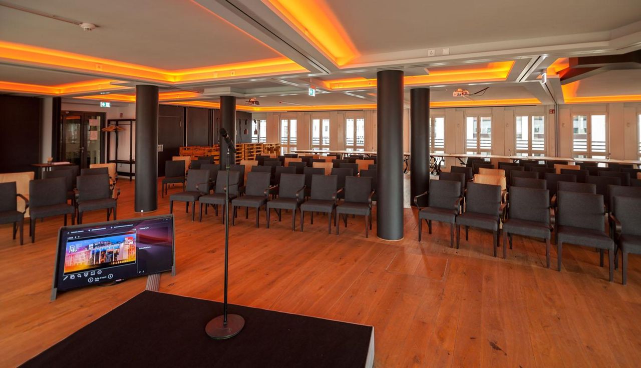 Dresden Mobiles Arbeiten Außergewöhnliche Locations Felix Club - Tagung und Events für bis zu 250 Personen image 15