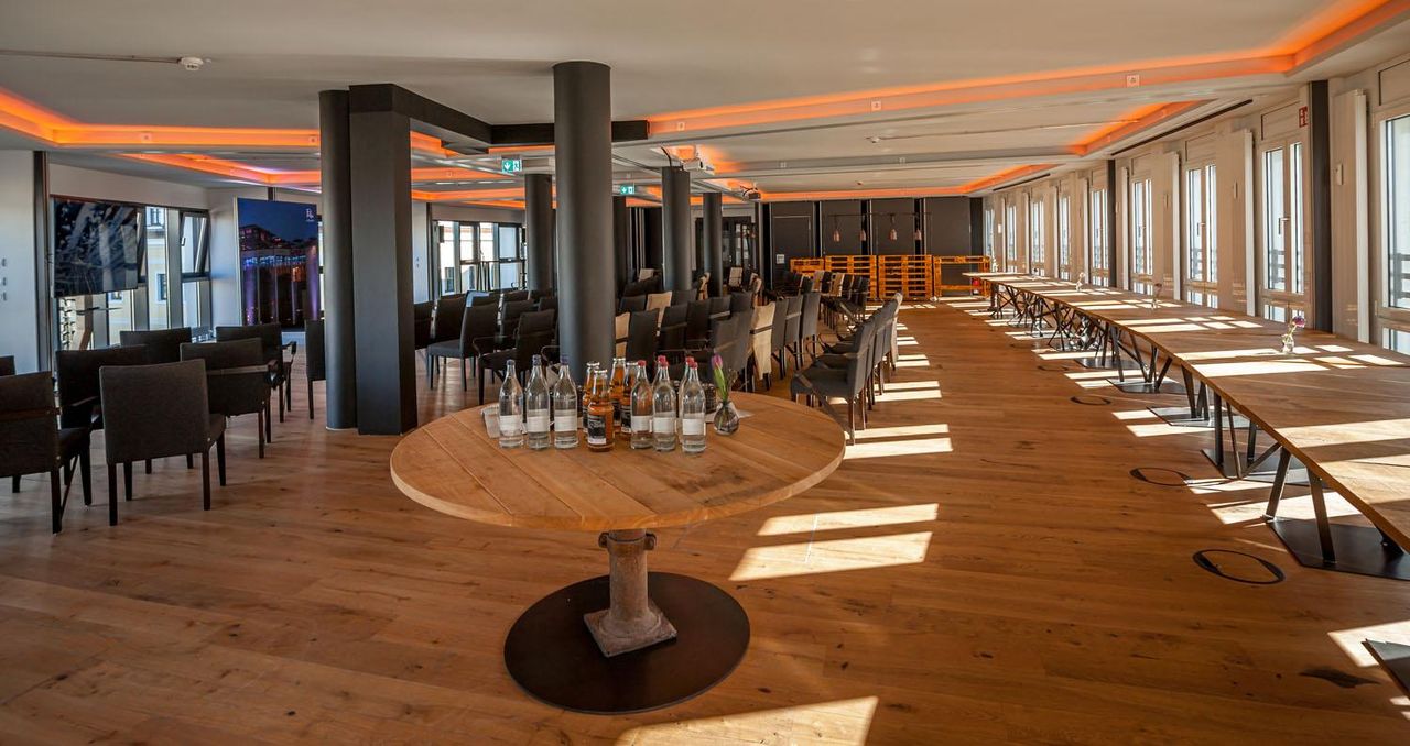 Dresden Mobiles Arbeiten Außergewöhnliche Locations Felix Club - Tagung und Events für bis zu 250 Personen image 18