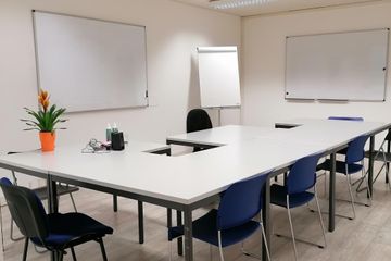 Rest der Welt Kundengespräch  Maracuja (Bern) image 1