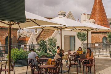 Barcelona  Rooftop The Cloud image 3