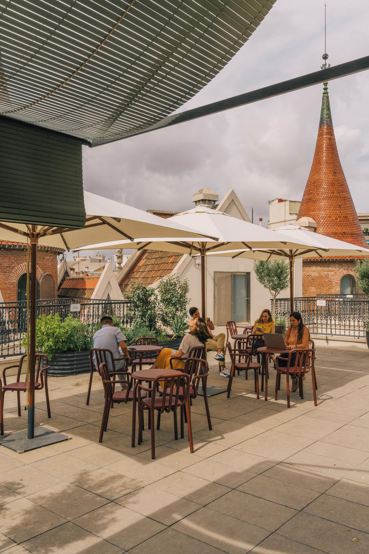 Barcelona  Rooftop The Cloud image 3