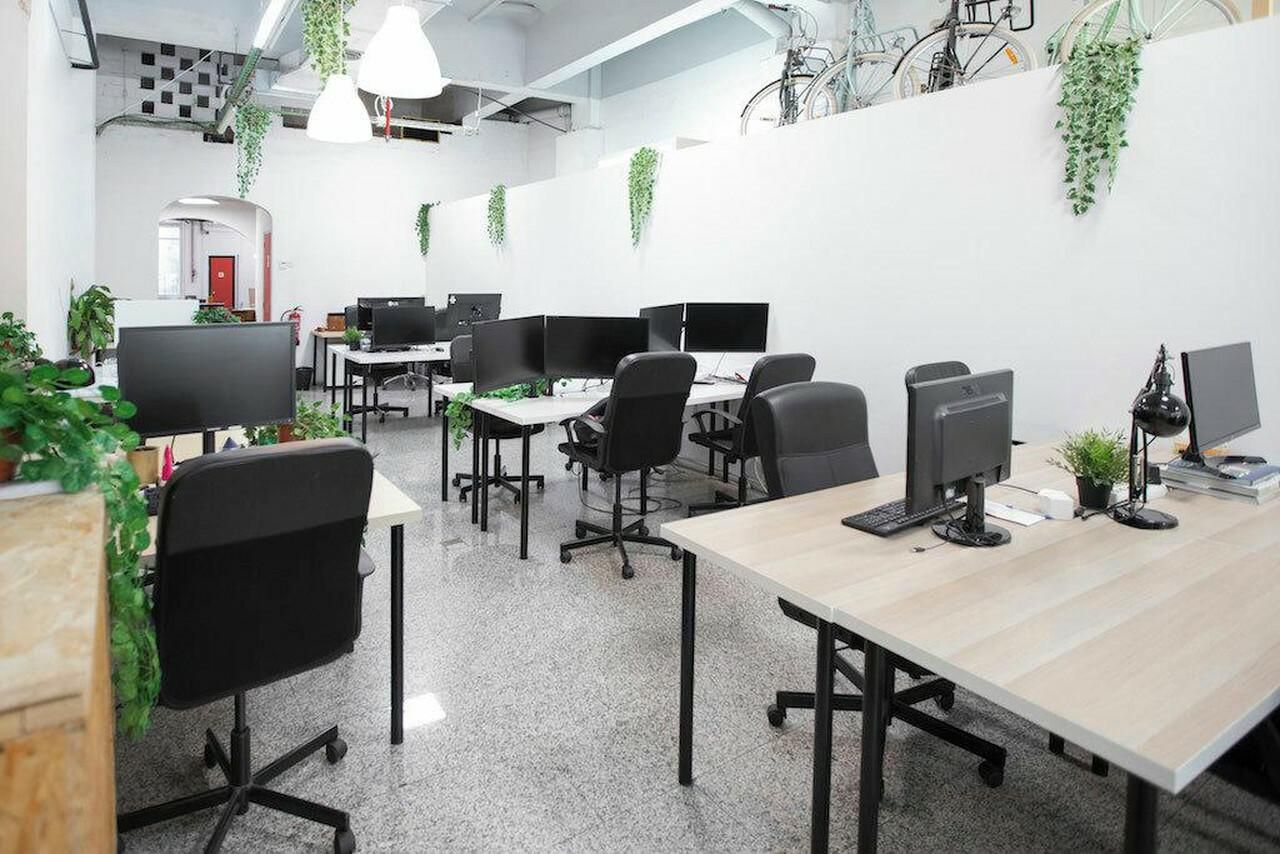 Barcelona  Coworking space Private office 30 people image 2