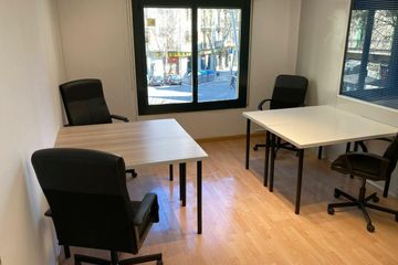 Barcelona  Coworking space Bureau privé de 6 personnes image 1
