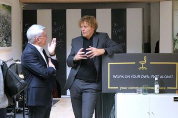 Rest der Welt  Business Center Open Space image 4