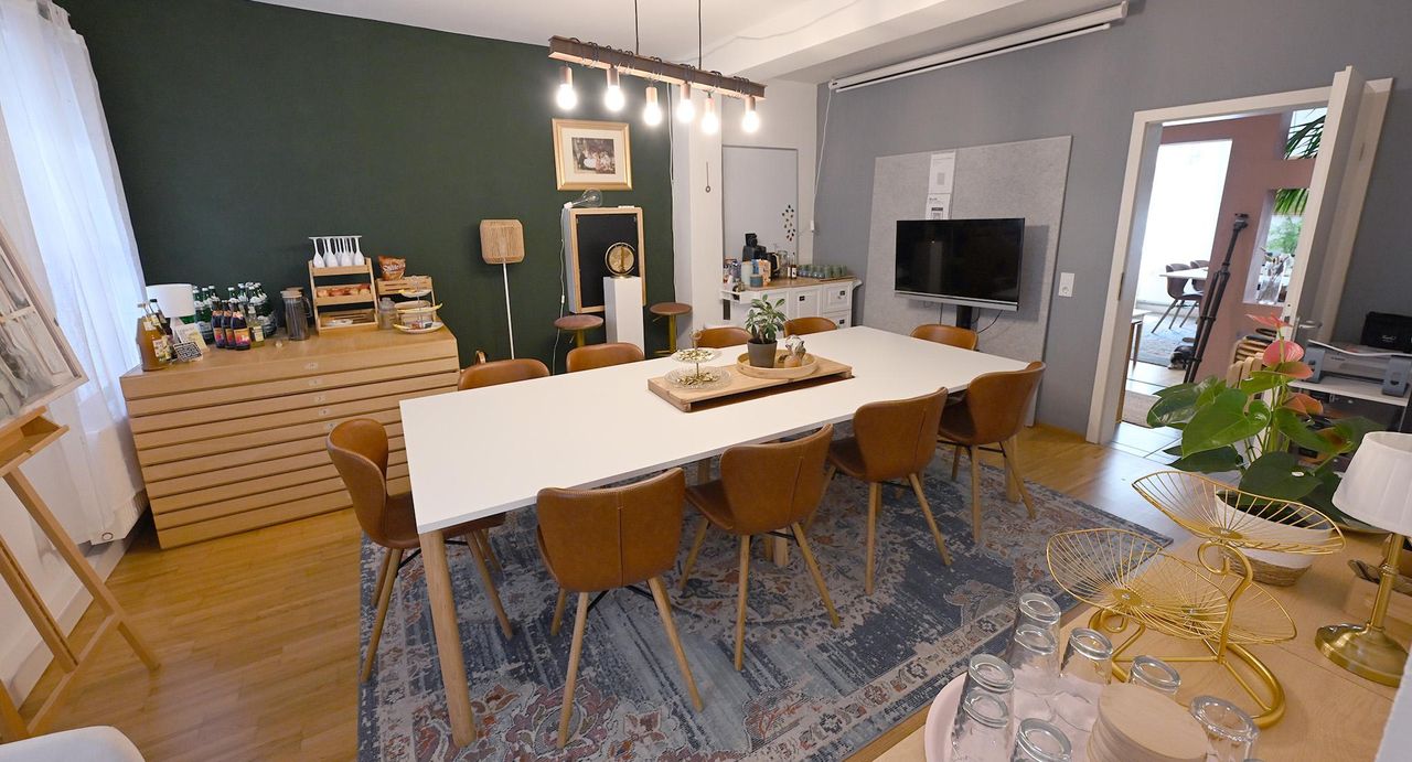 Stuttgart Mobiles Arbeiten Boardrooms Unser LEO I - Tagungslocation mit mehreren Räumen zum Wohlfühlen image 2