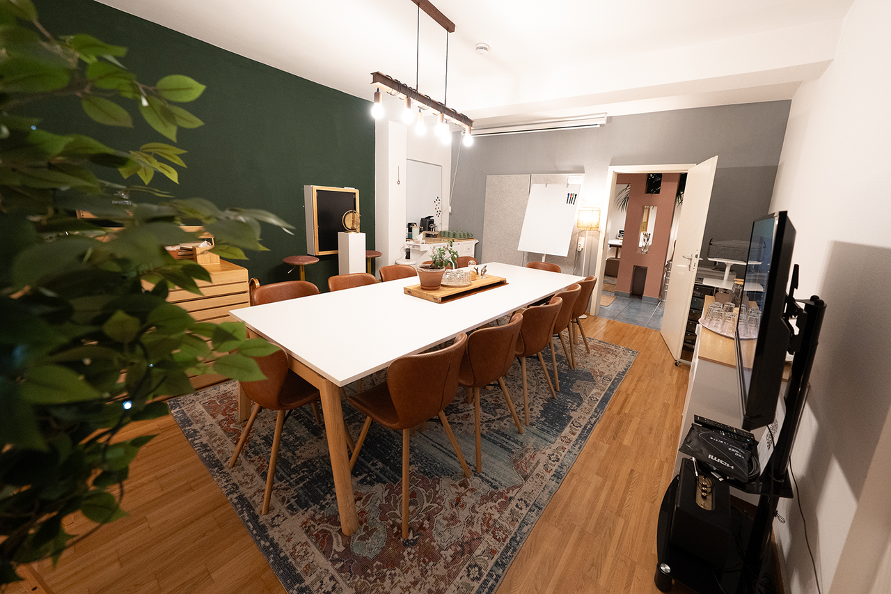 Stuttgart Mobiles Arbeiten Boardroom Unser LEO  II - Tagungslocation mit mehreren Räumen zum Wohlfühlen image 22