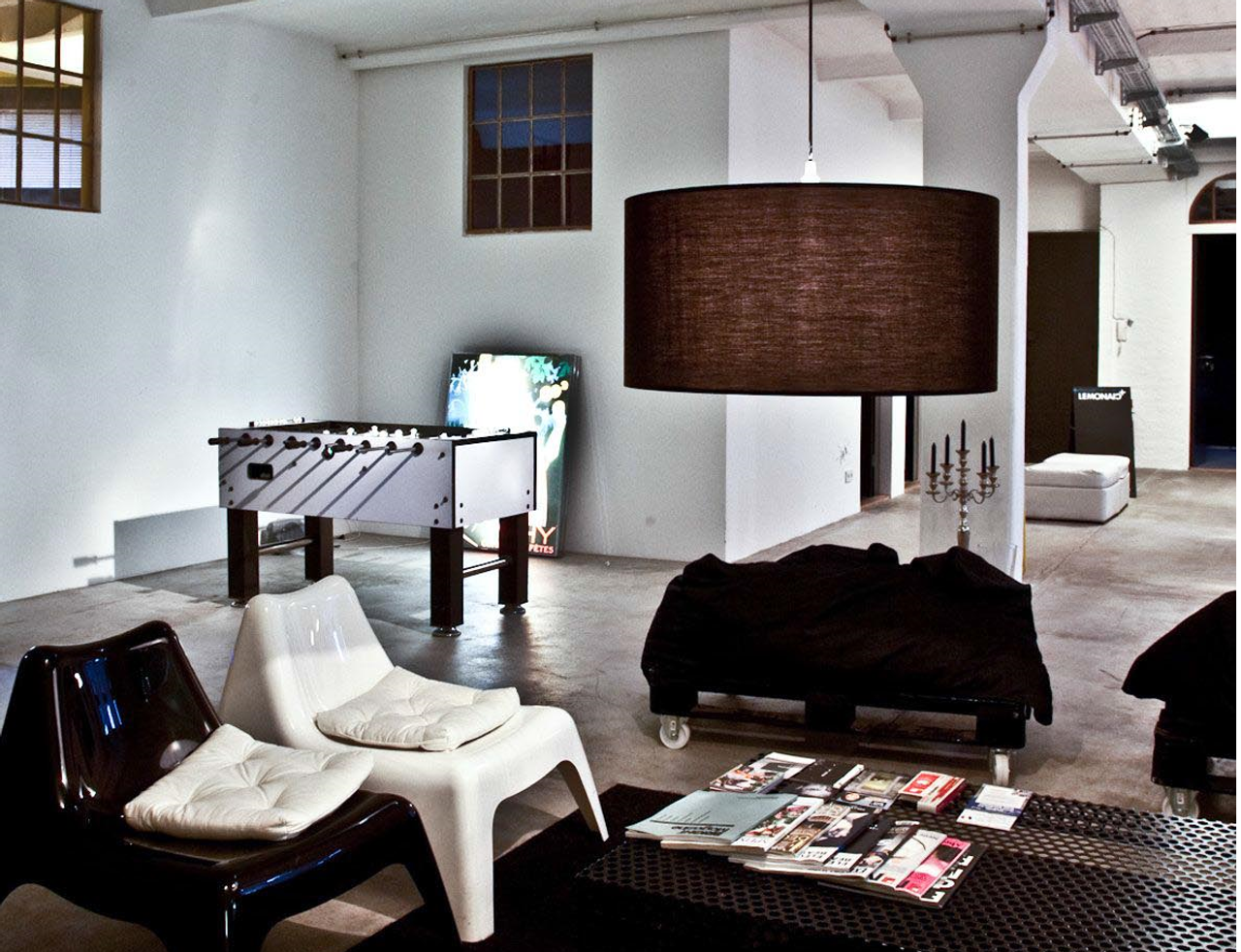 Berlin workshop spaces Private residence Storage Berlin Urbanstrasse image 11
