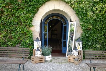 Barcelona corporate event spaces Privéwoning Catalan farmhouse image 11