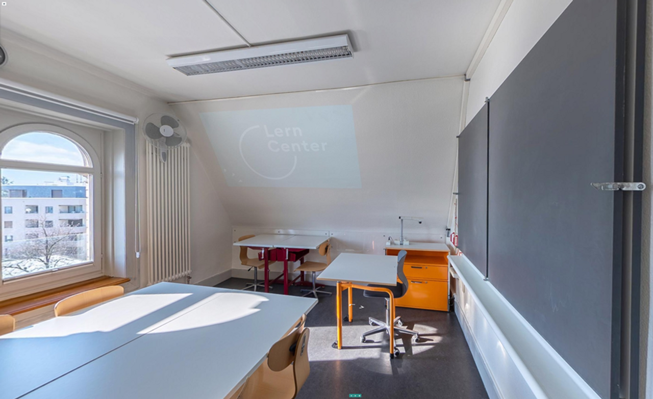 Zürich Kundengespräch  2. OG  Klassenzimmer image 1