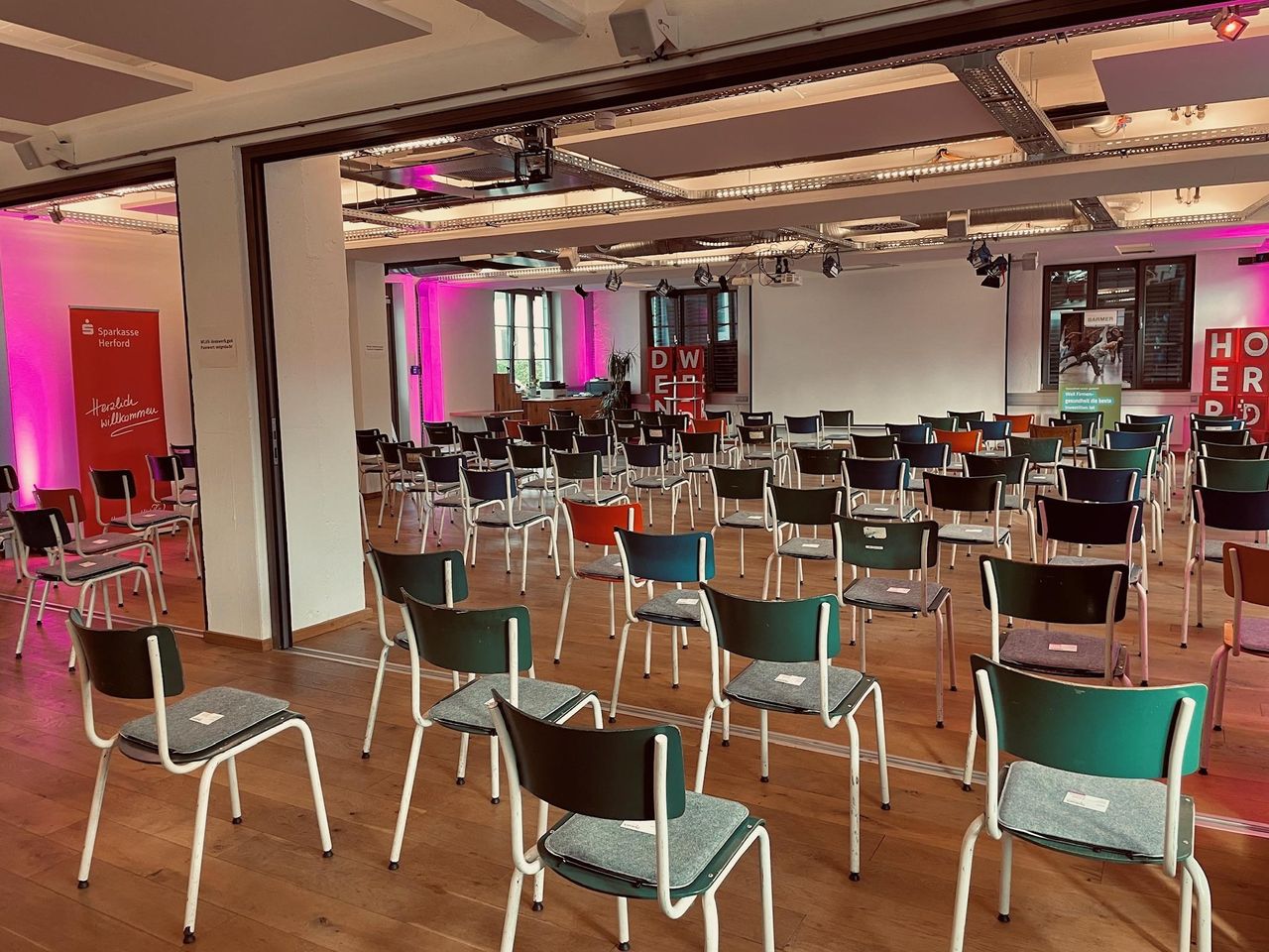 Herford  Meetingraum Keynote image 2