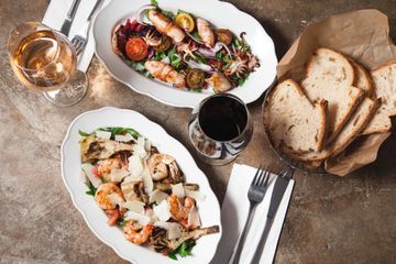 Tel Aviv workshop spaces Bar Wine bar image 1