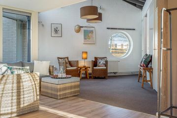 Zoetermeer  Unusual venue Het Bijenhuisje image 4