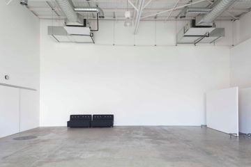 Sydney corporate event spaces Foto Studio Industrial studio/gallery image 1