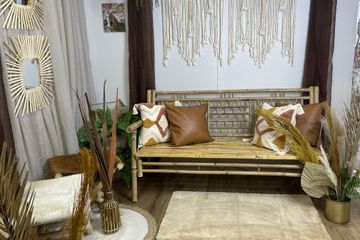 Rest of the World Photostudio Muse Charlotte image 5