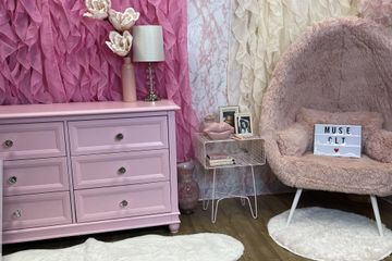 Rest of the World Photostudio Muse Charlotte image 3