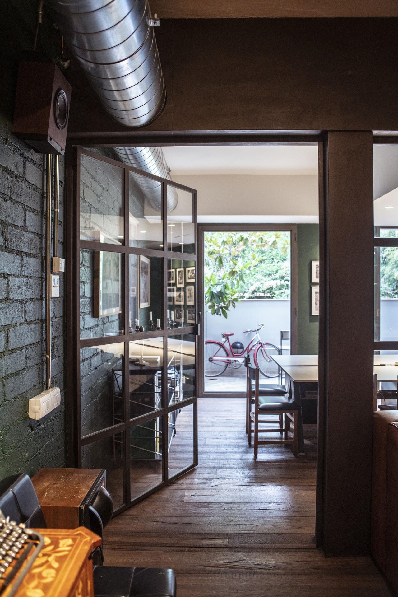 Barcelona  Club British Club image 9