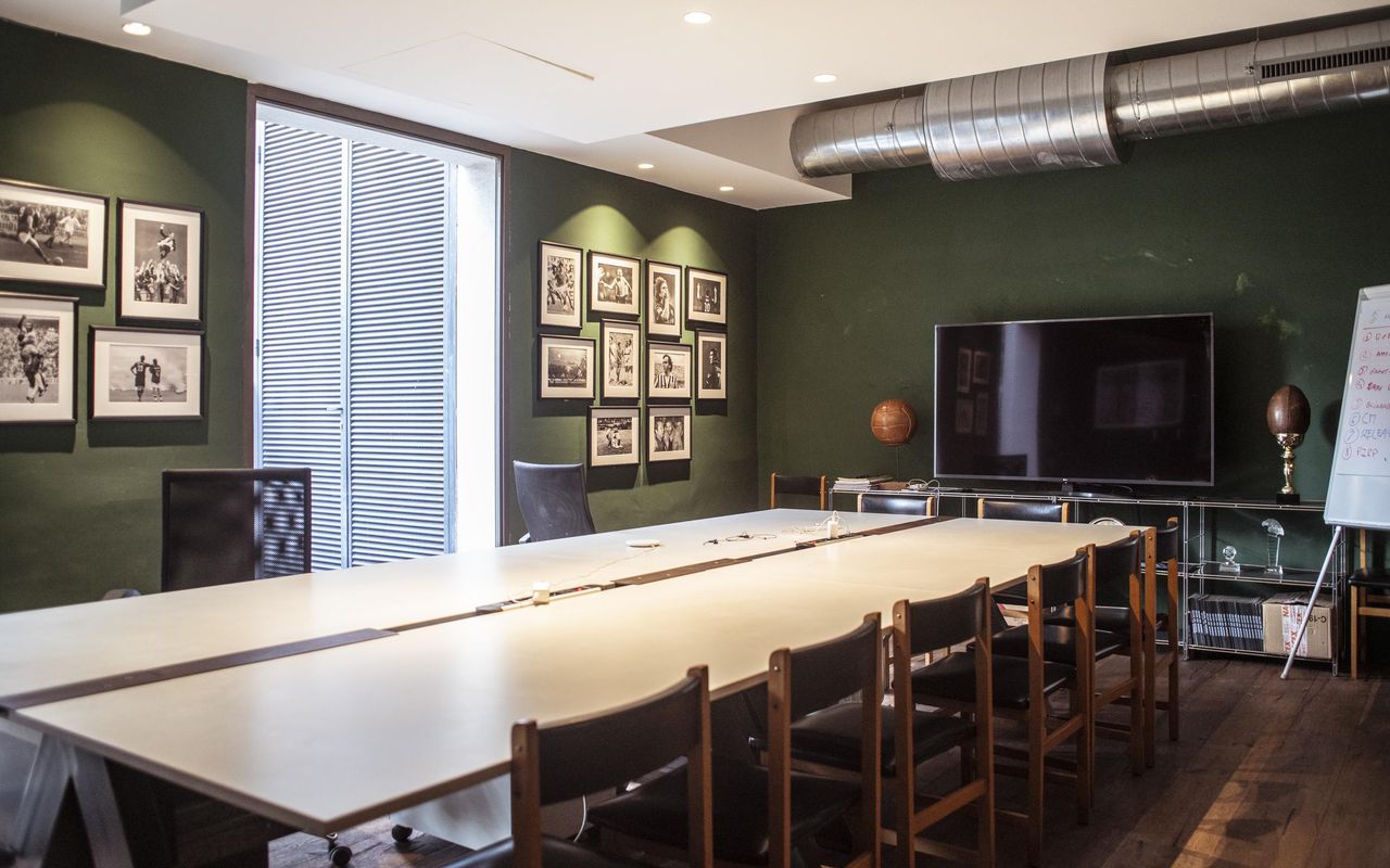 Barcelona  Club British Club image 10