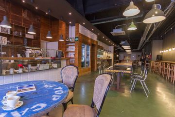 Barcelona workshop spaces Restaurant Valkiria Hub Space - Lounge & Restaurant image 11