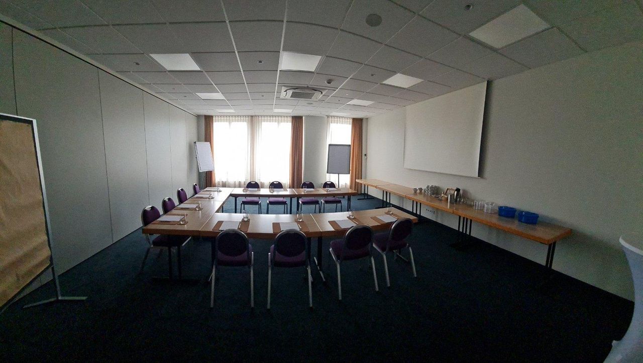 Rest of the World  Seminar room Taugungsraum Sofia 2 image 2