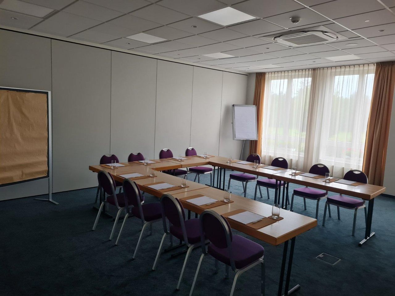 Rest of the World  Seminar room Taugungsraum Sofia 2 image 1