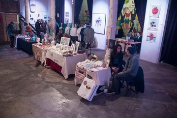 Barcelona corporate event spaces Gallery Living Room image 5