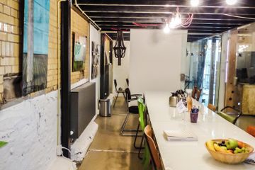 Amsterdam conference rooms Meeting room ☀️Large Meeting Room - The Thinking Hut Oost image 2