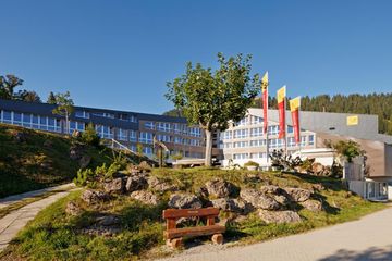 Rest of the World Seminar 401 Kulm image 2