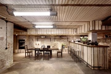 Berlijn workshop spaces Bar Old Smithy's Dizzle - Smithy's Bar image 0