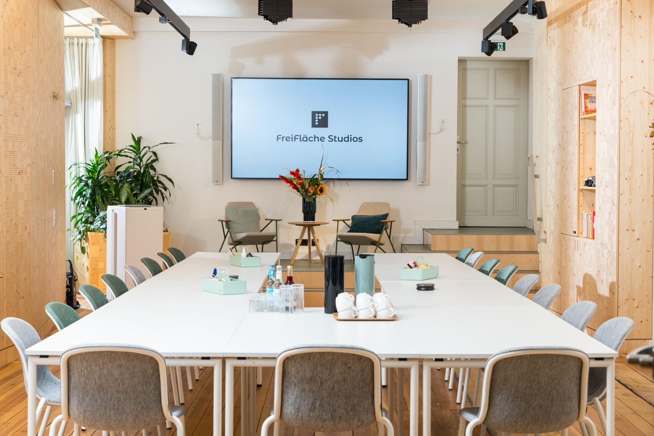 Berlin Creative Meeting Studio Studio 3 image 2