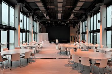 Rest of the World  Corporate event space Planet Blue, der Veranstaltungsraum mit industriellem, modernen Flair image 0