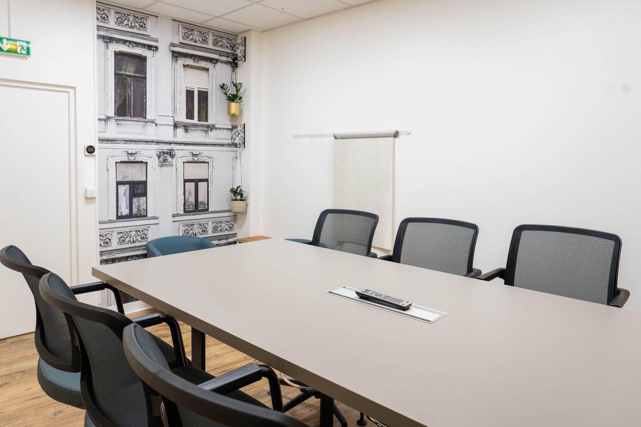 Paris conference rooms Meeting room Room St Pantaléon image 1