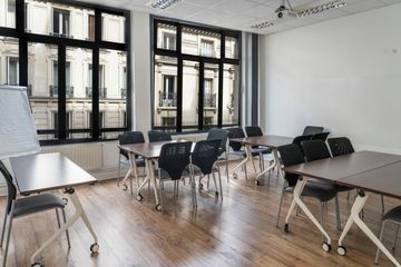 Paris Salles de formation  Meetingraum Room Oppéde Le Vieux image 1