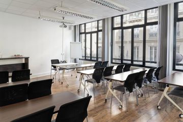 Paris Salles de séminaire Boardroom Room Maussane Les Alpilles image 1