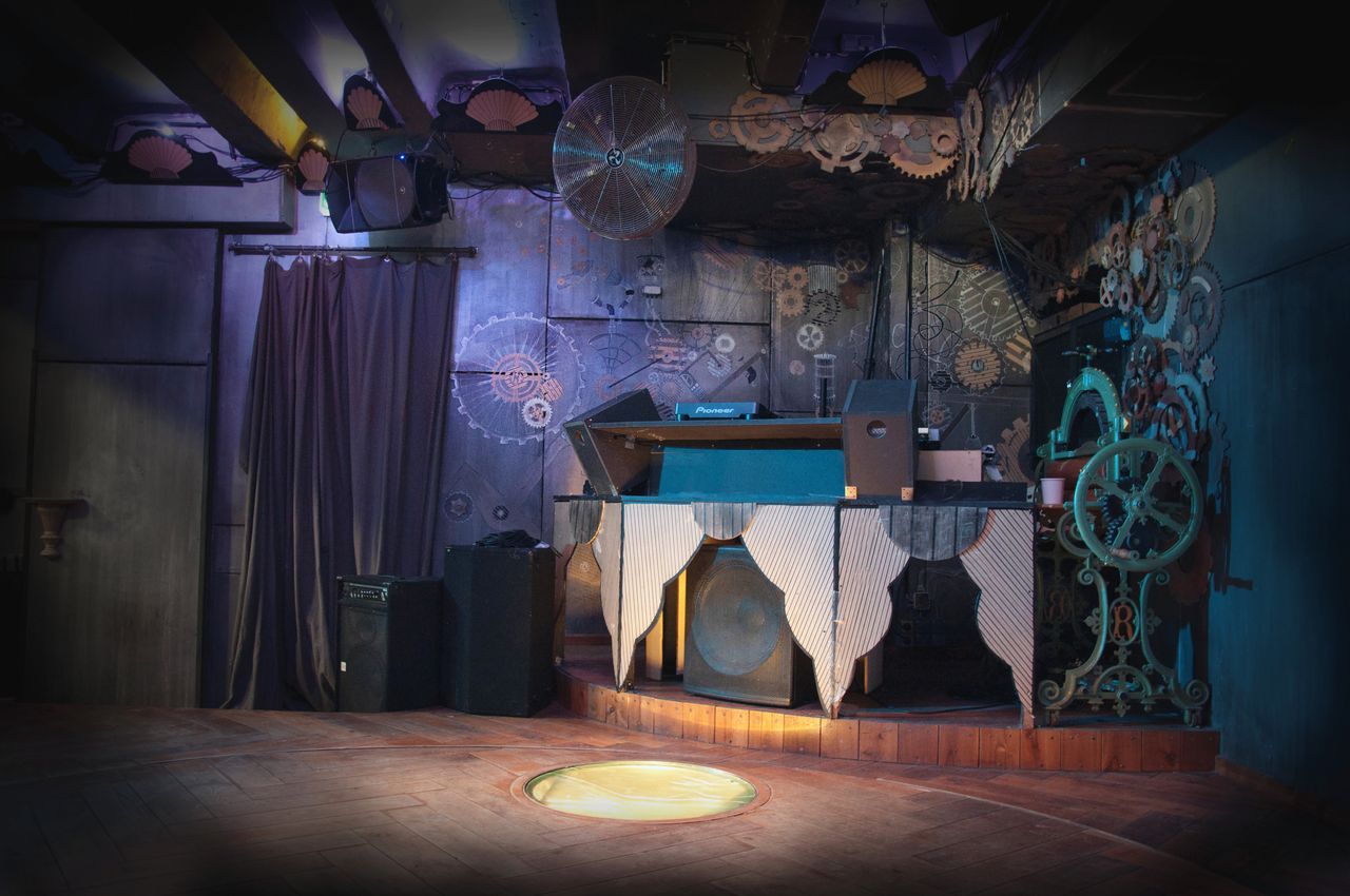 Berlijn corporate event spaces Club Cosmic Kaspar image 21