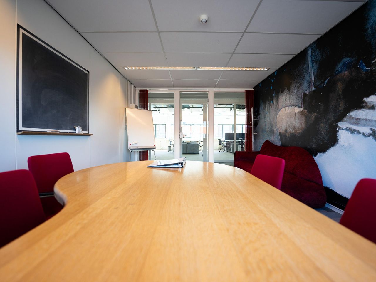 Leiden Offsite meeting Workshopruimtes c. Coachruimte Cabin image 2