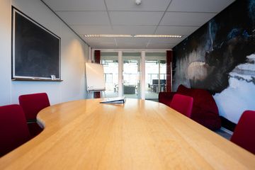 Leiden Offsite meeting Workshop-Raum c. Coachruimte Cabin image 2